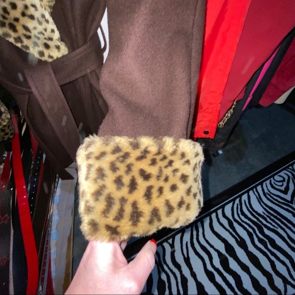 Beautiful brown w/animal print fur trim coat 12/14 - Picture 2 of 15